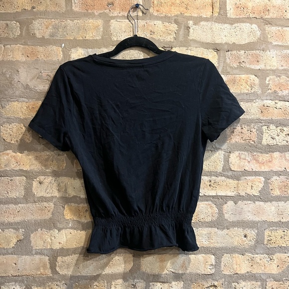 Chic Black Ruffle Hem Tee - Zara (Size Medium) - Picture 4 of 4
